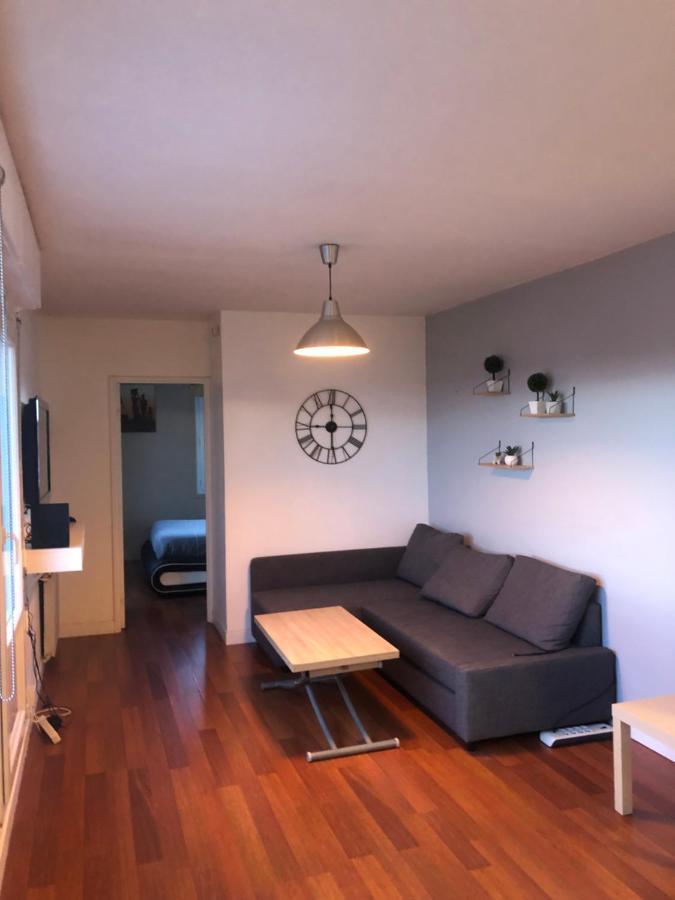 Appartement T2 - Proche Rer Sartrouville Buitenkant foto